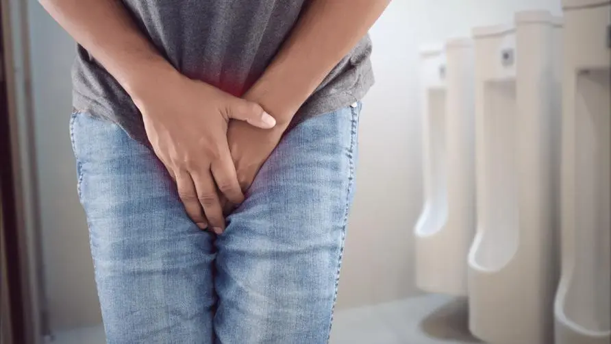 A 32-year-old young man with hematuria was diagnosed with bladder cancer! Don\'t ignore the doctor if you have 3 symptoms while urinating: Stones are more dangerous