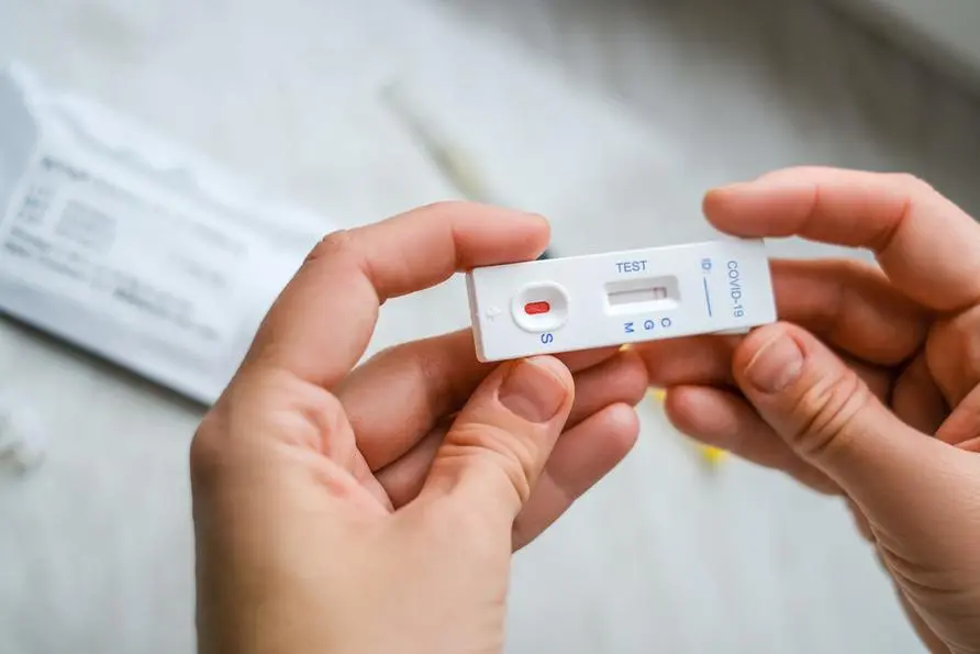 Which one is more accurate, nasopharyngeal rapid screening or saliva rapid screening? Doctor: Two rapid screening tests should be considered as confirmed diagnosis