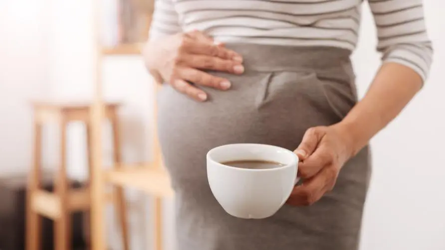 Attention expectant mothers! "JAMA" shockingly revealed: Pregnant women drink half a cup of coffee a day and their babies shrink by an average of 2 centimeters.