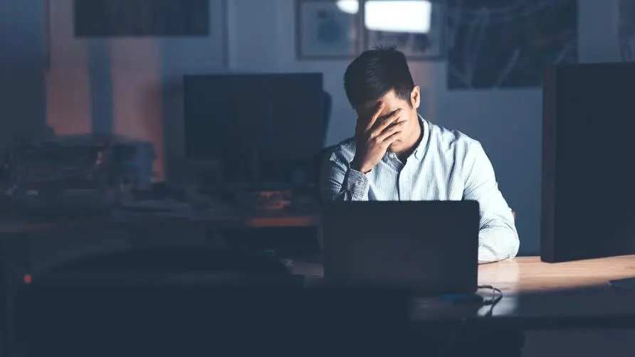 Still can't escape the fate of being a "social animal" while working from home? WHO: Pay attention to the risk of heart disease when working overtime every day!