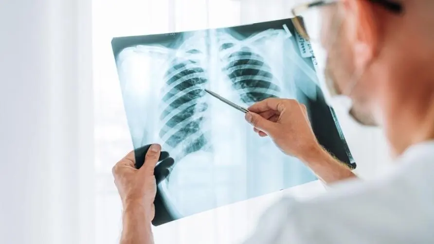 Does lung adenocarcinoma have "tumor mutations" that determine the patient's fate? Doctors call for: First-line "immunization + chemotherapy" should speed up health insurance benefits