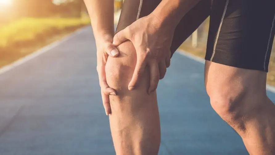 Is the knee stuck after running due to "patellar valgus"? Doctors reveal risk factors and symptoms: Strength training is key