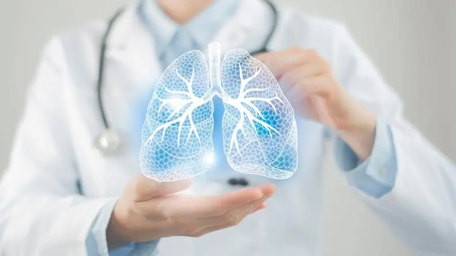 Lung adenocarcinoma "EGFR mutation" has a high risk of brain metastasis! Doctors reveal two key points of new anti-vascular drugs: they are expected to break through the "blood-brain barrier" problem